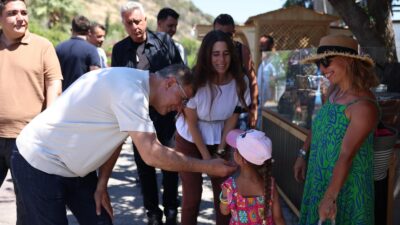 İzmir Büyükşehir Belediye Başkanı Dr. Cemil Tugay, Çeşme ve Urla'da