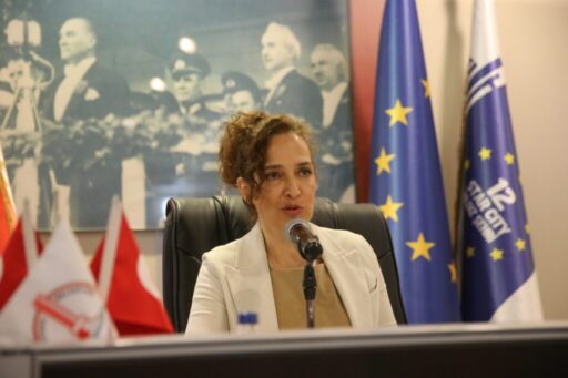 Karşıyaka Belediye Meclisi, Ziya Gökalp Kültür Merkezi ve Bülent Ecevit