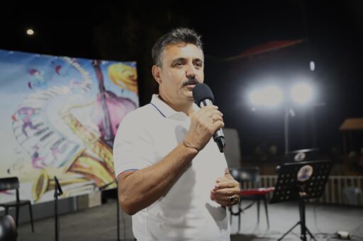 Dikili Belediyesi’nin her yaş grubuna hitap ederek  düzenlediği Kültür Etkinlikleri