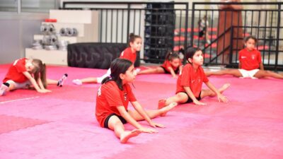 Çiğli Belediyesi, yaz aylarında sporu ve sağlıklı yaşamı teşvik etmek