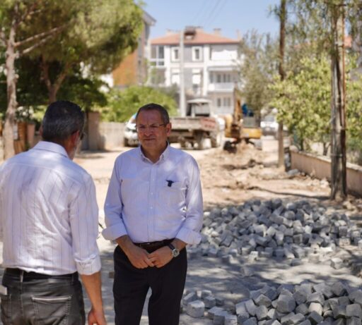 150 Evler Mahallesi’nde eş zamanlı olarak 4 ayrı ekiple sürdürülen