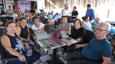 Seferihisar Belediyesi, Ürkmez Bengiler Mahallesi’nde yapımını tamamladığı Ürkmez Sosyal Tesisi’ni