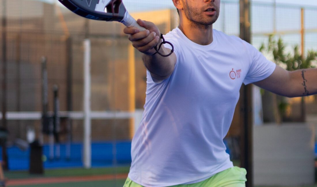 İLK KEZ KURULAN PADEL MİLLİ TAKIMI’NDA İZMİR’DEN İKİ SPORCU YER ALIYOR Avrupa Padel Şampiyonası’nda tarihinde ilk kez katılacak Padel Milli Takımı’nda