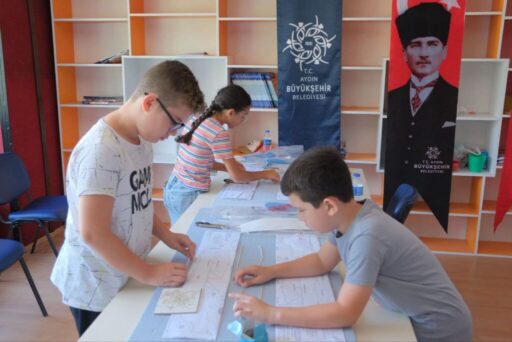 Aydın Büyükşehir Belediyesi, Ücretsiz olarak sunulan kurslar, minik elleri teknoloji