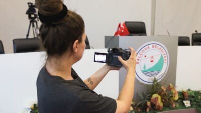 Balçova Belediyesi, “Mahallemizin Kadınları Sinema Yapıyor” projesi işbirliğiyle yürütülecek eğitim