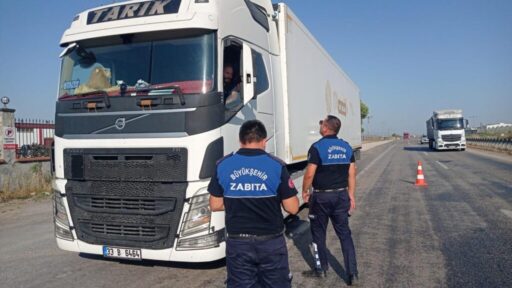 Manisa Büyükşehir Belediyesi, kayıt dışı sebze ve meyve ticaretinin önüne