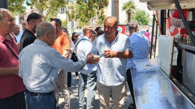 CHP Menderes İlçe Teşkilatı, Muharrem ayı dolayısıyla düzenlediği aşure hayrıyla