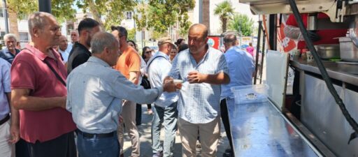 CHP Menderes İlçe Teşkilatı, Muharrem ayı dolayısıyla düzenlediği aşure hayrıyla