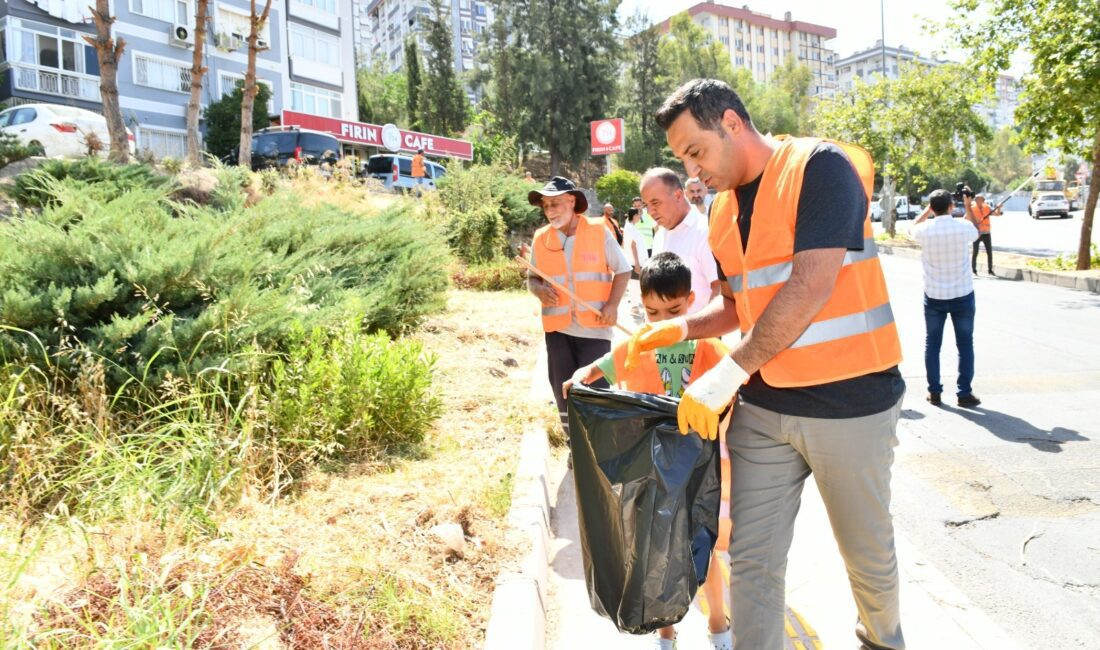 Çiğli Belediyesi, hem kentsel alanlarda yaptığı düzenlemelerle fiziksel dönüşümü sürdürüyor