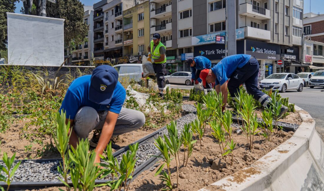 Daha az su daha fazla yeşil İzmir’in kamusal alanlarında peyzaj dönüşümünü hızlandıran ekipler, kavşak, refüj ve