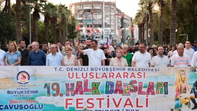 Denizli, bu yıl 19.’su düzenlenen Uluslararası Halk Dansları Festivali ile