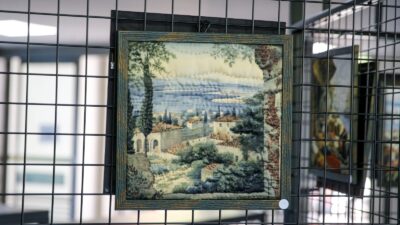 Karşıyaka Belediyesi Ana Hizmet Binası’nın giriş katında yer alan Galeri