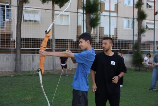Aydın Büyükşehir Belediye Başkanı Özlem Çerçioğlu’nun öncülüğünde başlatılan yaz kursları