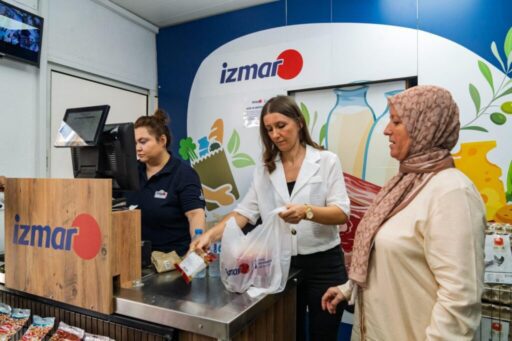 İzmir’in tanzim satış mağazaları İZMAR, 8’inci şubesini Bornova Erzene Mahallesi’nde