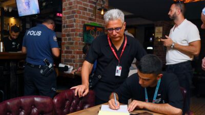 İzmir’de kafe, restoran ve kahvehanelerde eş zamanlı sigara denetimi! 4207