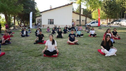 Denizli Büyükşehir Belediyesi tarafından lise öğrencilerine yönelik düzenlenen ve gençlerin