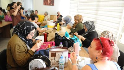 Karşıyaka Belediyesi, ‘Kadın Gücü Mahallede’ projesi kapsamında kadın buluşmaları düzenlemeye