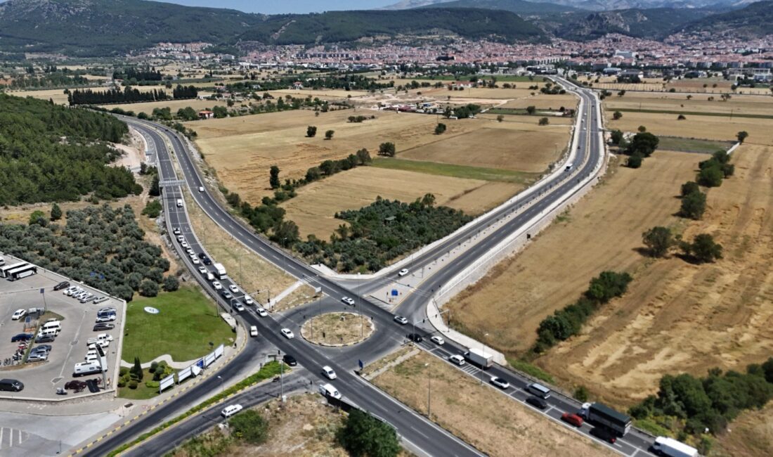 Muğla Büyükşehir Belediyesi, ulaşıma yönelik yatırımlarını aralıksız sürdürüyor. 2025 yılı