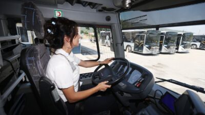 Muğla Büyükşehir Belediyesi’nde direksiyon başında artık kadınlar da var. Toplam