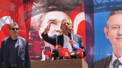 CHP Genel Başkanı Özgür Özel, parti içi gelişmeleri ve olağanüstü