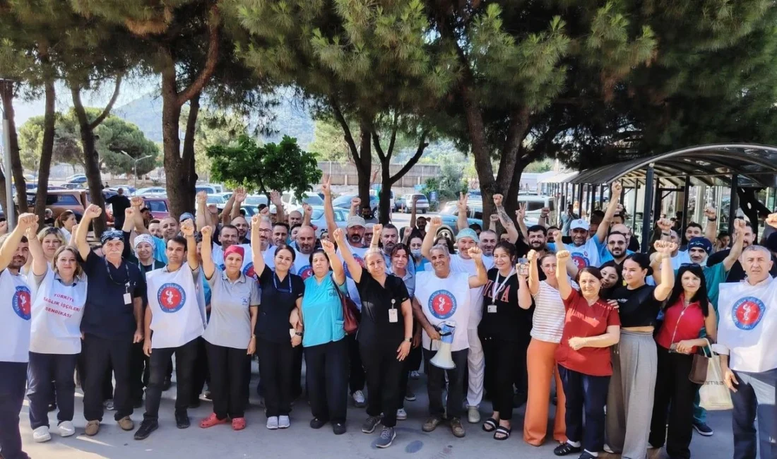 Kamuda TİS krizi büyüyor! TÜRK-İŞ, İzmir’de binlerce işçinin katılımıyla iş