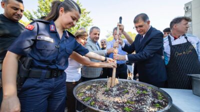 Başkan Tugay, “Sıkıntılı günler geçiriyoruz. Ancak mücadele etmeye kararlıyım. Benim