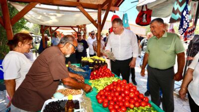 Urla Belediyesi, yerel üreticileri doğrudan tüketiciyle buluşturan Uzunkuyu Üretici Pazarı’nı
