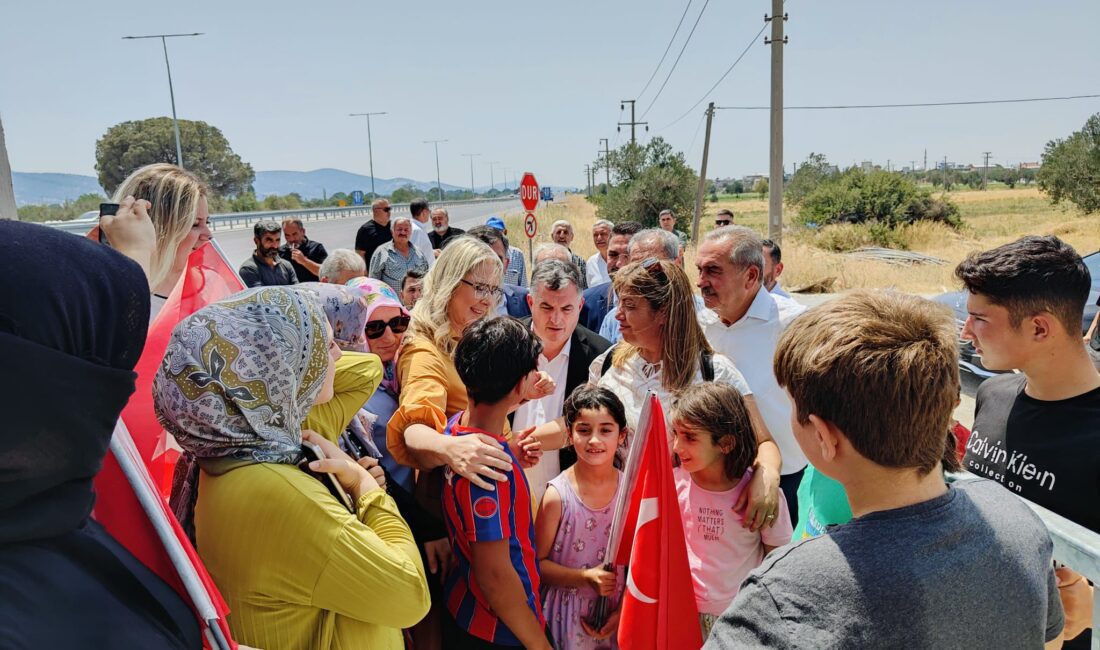 İzmir Bergama’da okula gitmek için her gün 500 metre boyunca