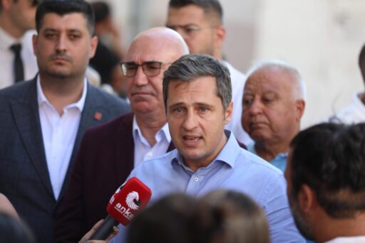 Ülke genelinde meydana gelen yangınlara da değinen Yücel, yangınların AKP’nin