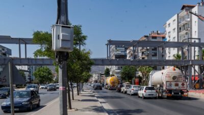 İzmir Büyükşehir Belediyesi güvenli ve konforlu ulaşım için Karşıyaka Yeni
