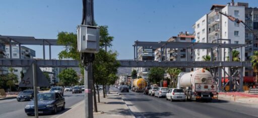 İzmir Büyükşehir Belediyesi güvenli ve konforlu ulaşım için Karşıyaka Yeni