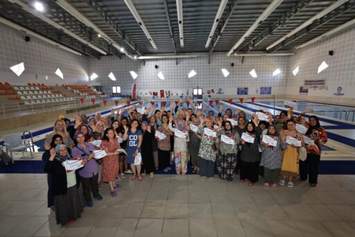 Denizli Büyükşehir Belediye Başkanı Bülent Nuri Çavuşoğlu’nun “Yüzme Bilmeyen Kalmasın”