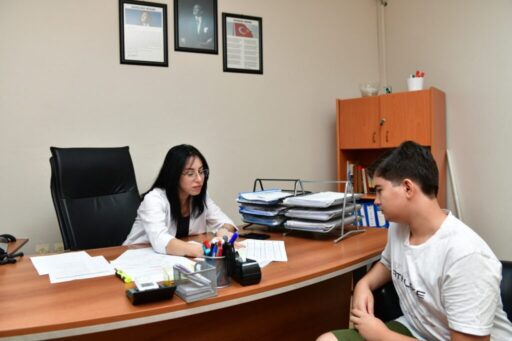 Çiğli Belediyesi bünyesinde faaliyet gösteren Çiğli Belediyesi Eğitim Merkezi (ÇİBEM),