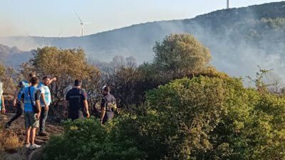 İzmir’in kırsal bölgelerinde etkisini sürdüren orman yangınlarına karşı mücadele devam
