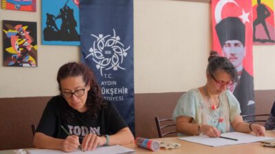 Aydın Büyükşehir Belediyesi’nin yaz kursları kapsamında yetişkinlere yönelik başlattığı resim