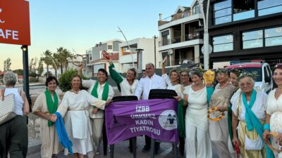 İzmir Büyükşehir Belediyesi, geçtiğimiz yıl büyük beğeni toplayan tiyatro etkinliğinin