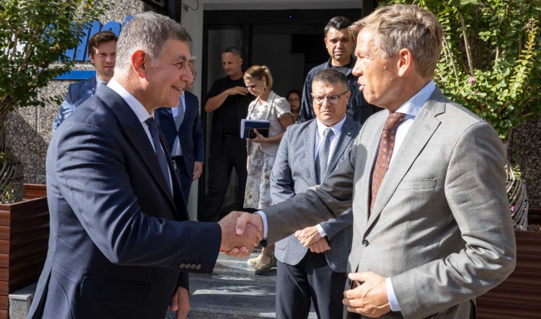 İzmir Büyükşehir Belediye Başkanı Dr. Cemil Tugay, Hollanda’nın Ankara Büyükelçisi