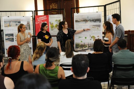 Karşıyaka Belediyesi, kentsel tasarım bölümlerinde lisans eğitimi alan gençleri bir
