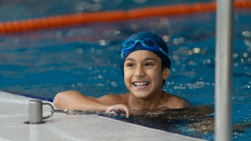 İzmir Büyükşehir Belediyesi’nin kentin dört bir yanında her yaştan yurttaş