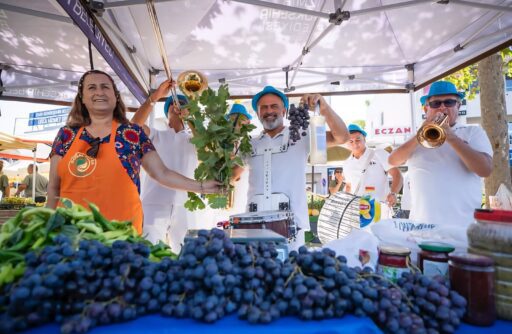 Urla'da 2600 yıllık gelenek devam ediyor