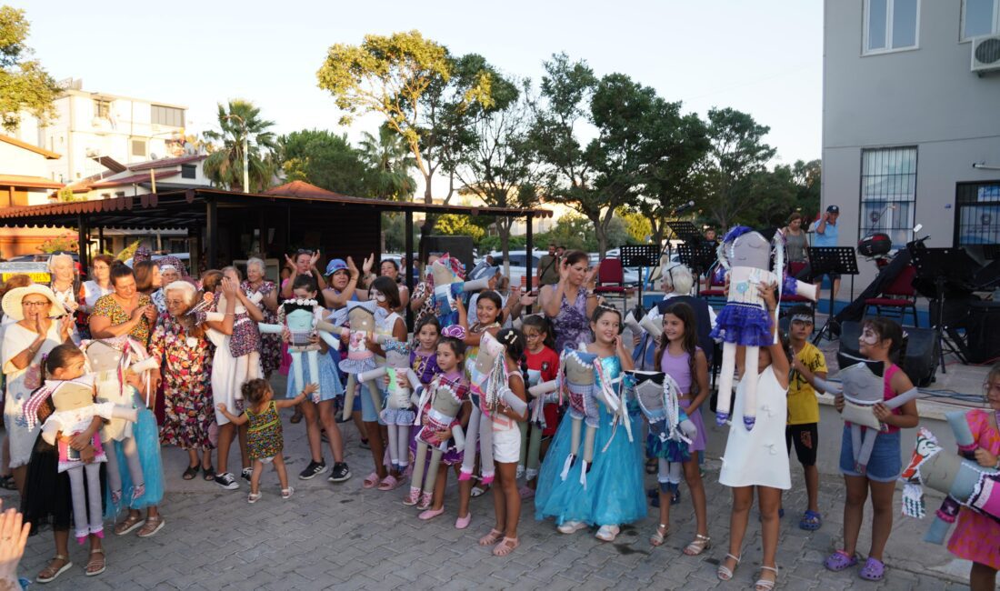 Seferihisar Belediyesi tarafından bu yıl dördüncüsü düzenlenen Ürkmez Kültür ve