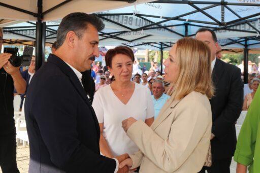 Dikili Belediyesi’nin yakın zamanda hayatını kaybeden Manisa Büyükşehir Belediye Başkanı