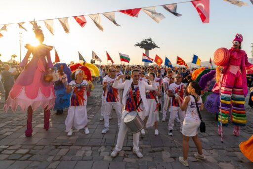 Türkiye fuarcılığının 94 yıllık dev çınarı İzmir Enternasyonal Fuarı, muhteşem