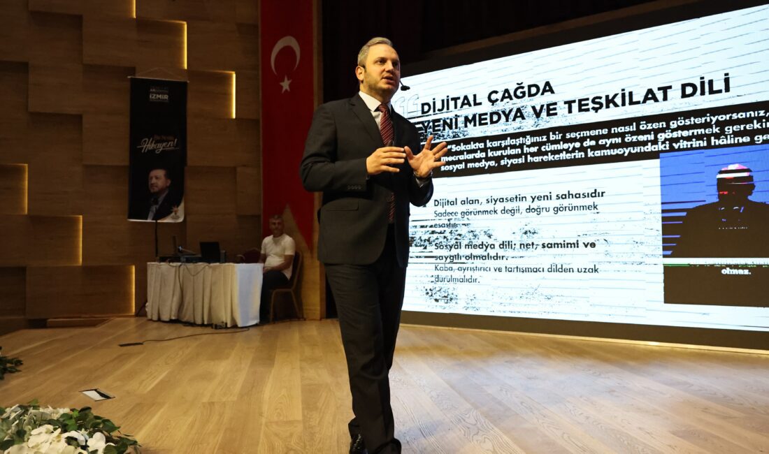 AK Parti AR-GE ve Eğitim Başkanlığı’nın İzmir’de düzenlendiği Teşkilat Akademisi’nde