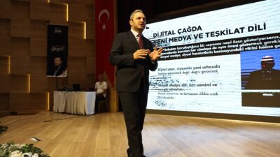 AK Parti AR-GE ve Eğitim Başkanlığı’nın İzmir’de düzenlendiği Teşkilat Akademisi’nde