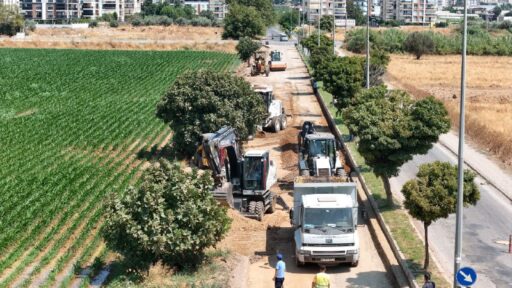 BAŞKAN ÇERÇİOĞLU AYDIN’IN TÜM İLÇELERİNDE YOL YAPIM VE YENİLEME ÇALIŞMALARINI SÜRDÜRÜYOR
