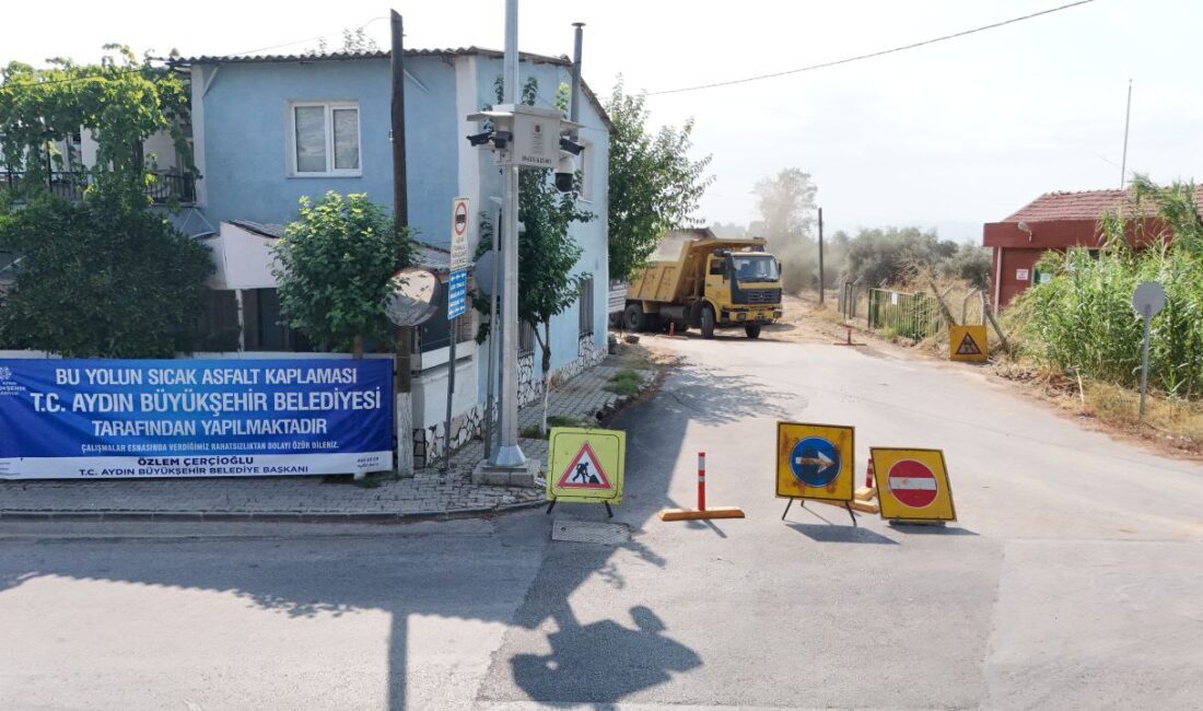 BAŞKAN ÇERÇİOĞLU EFELER’İN YOLLARINI YENİLİYOR Aydın Büyükşehir Belediyesi, kent genelinde vatandaşlar için daha güvenli ve