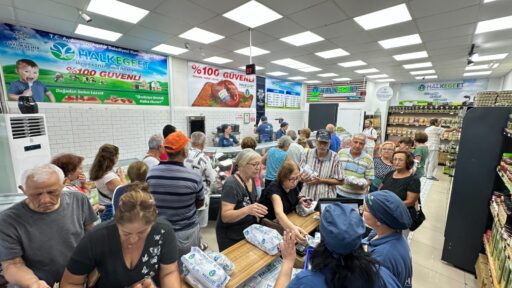 BAŞKAN ÇERÇİOĞLU’NDAN BÜTÇEYE DESTEK HALK EGE ET’TE BÜYÜK İNDİRİM