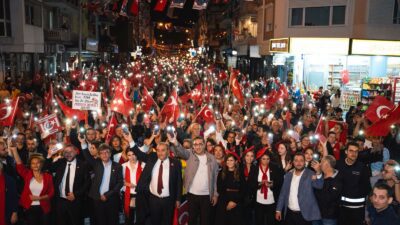 Balçova Belediyesi 30 Ağustos Zafer Bayramı kutlamalarını, Uluslararası Halk Dansları