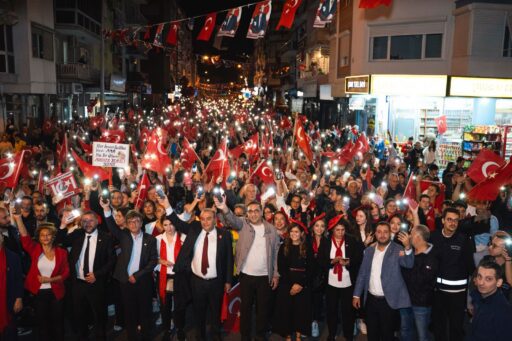 Balçova Belediyesi 30 Ağustos Zafer Bayramı kutlamalarını, Uluslararası Halk Dansları